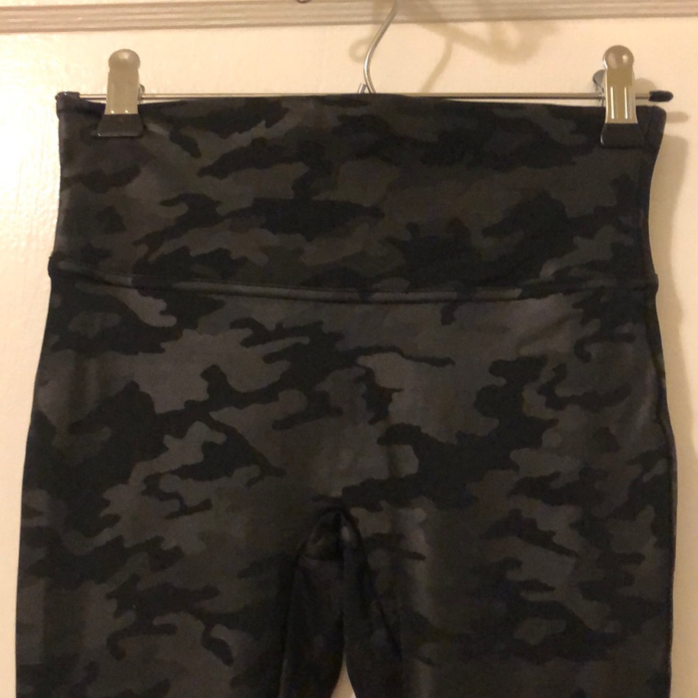 Spanx Camo Leggings - NEW